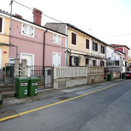 Apartment Svobode Izola Exterior photo