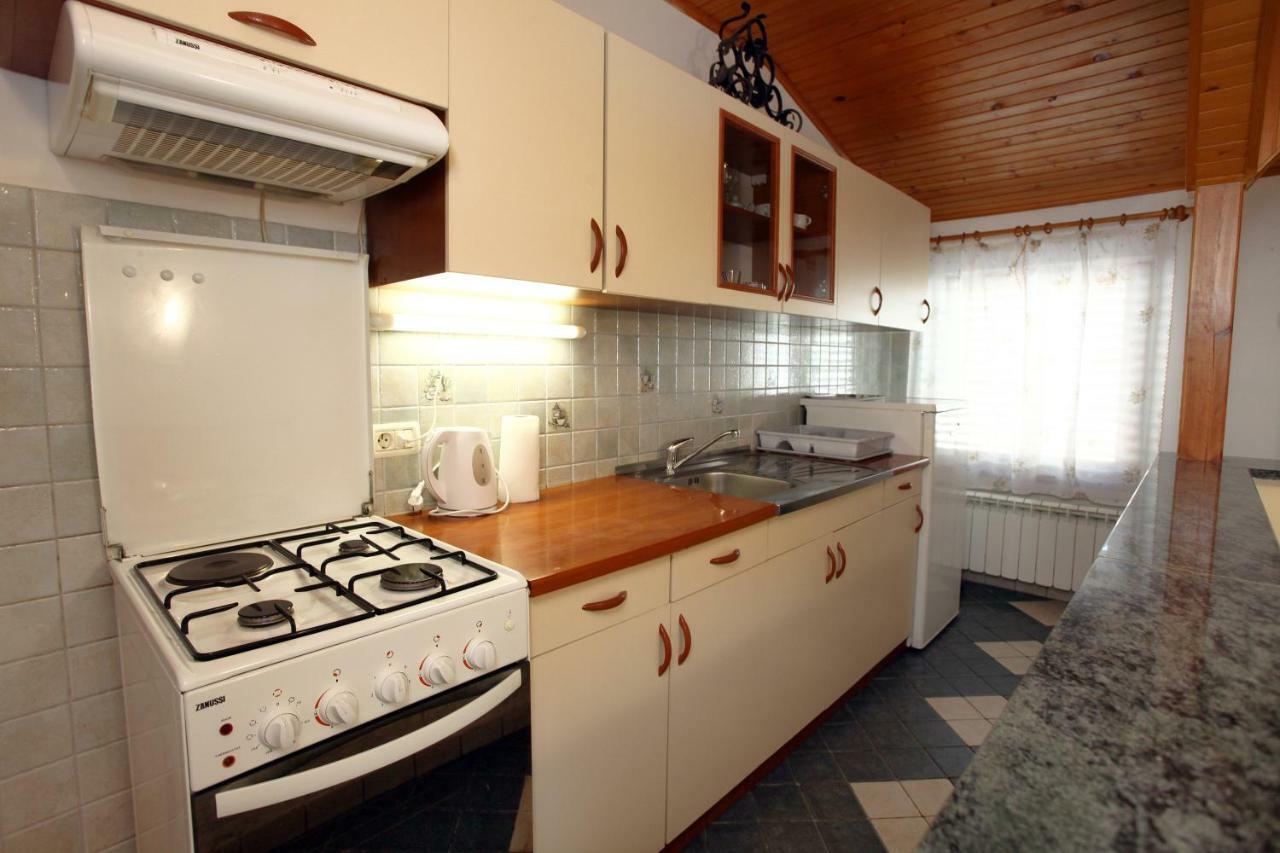 Apartment Svobode Izola Exterior photo